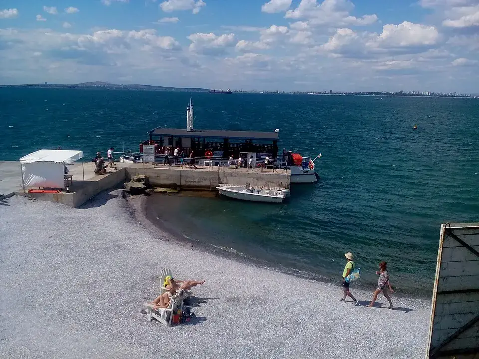 Anlegestelle und Strand der Insel St. Anastasia