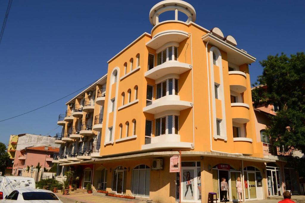 Хотел Палма Сарафово