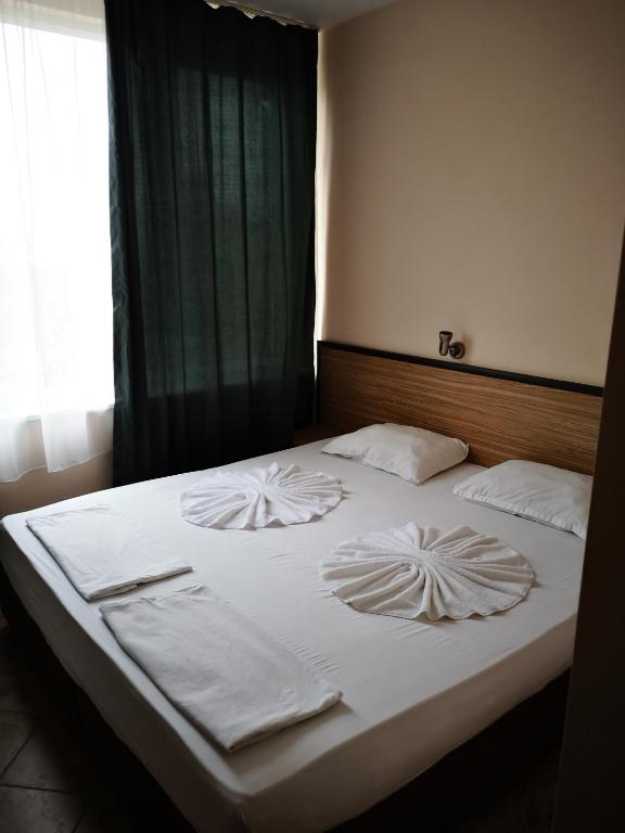 Хотел Върли Бряг